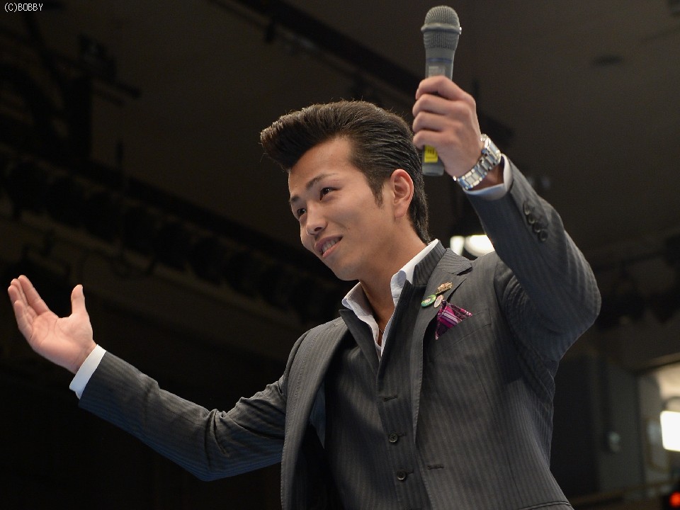 �a���A���E�D��𐾂�