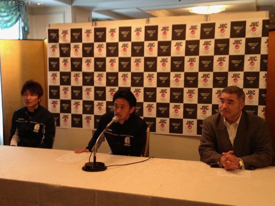 ���̓A�b�v