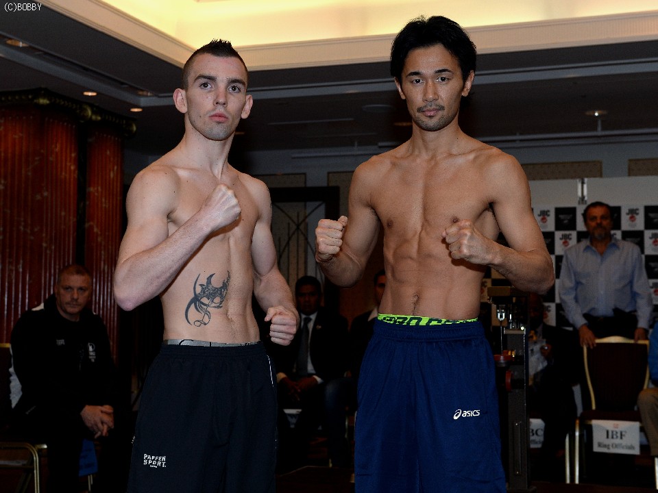 �����A����!