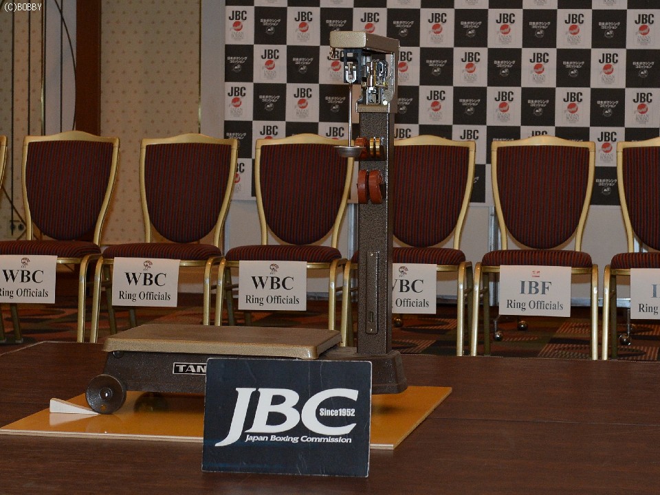 �I�肽���̓w�͂��v�锉