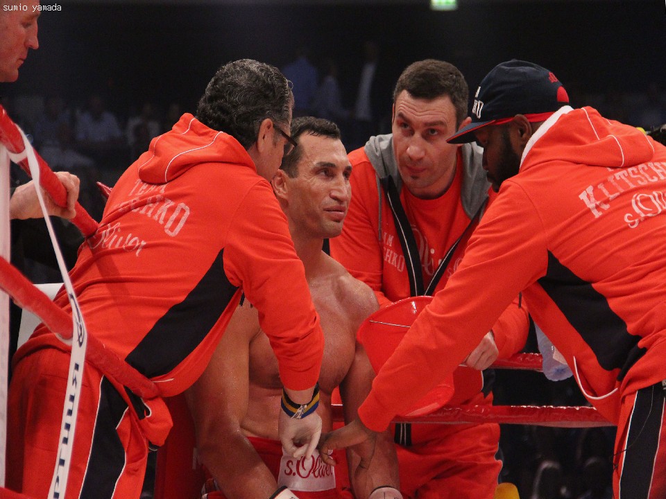 �Z�R���h�ɂ͌Z�r�^����