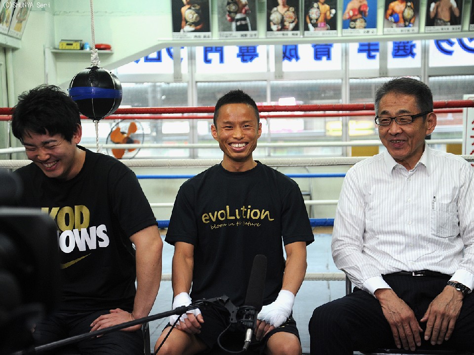 ����������