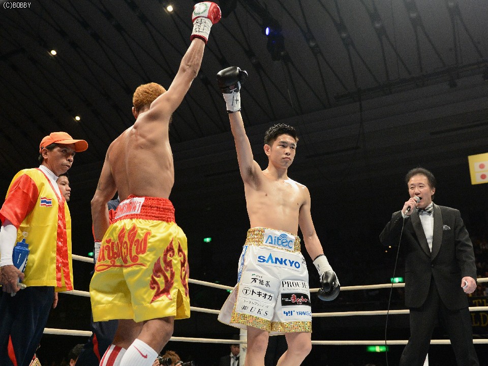 �A���i�b�gvs�䉪