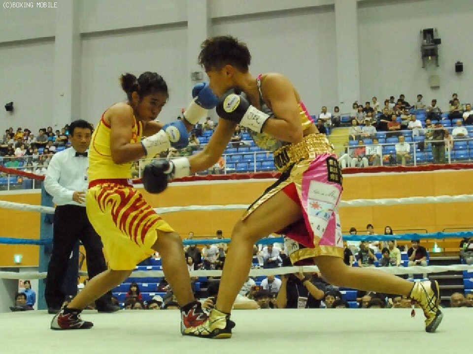 左:クレドペッチ 右:真道