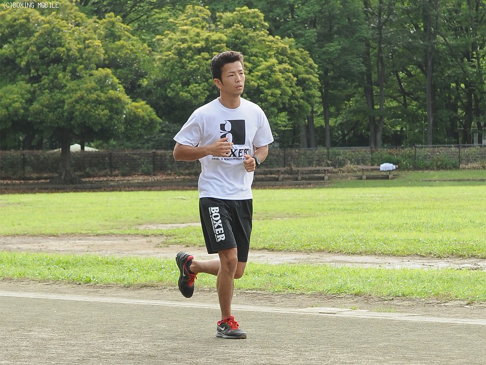 早朝練習に励む和氣