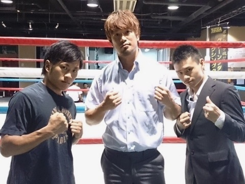 �ċN�𐾂��O�l