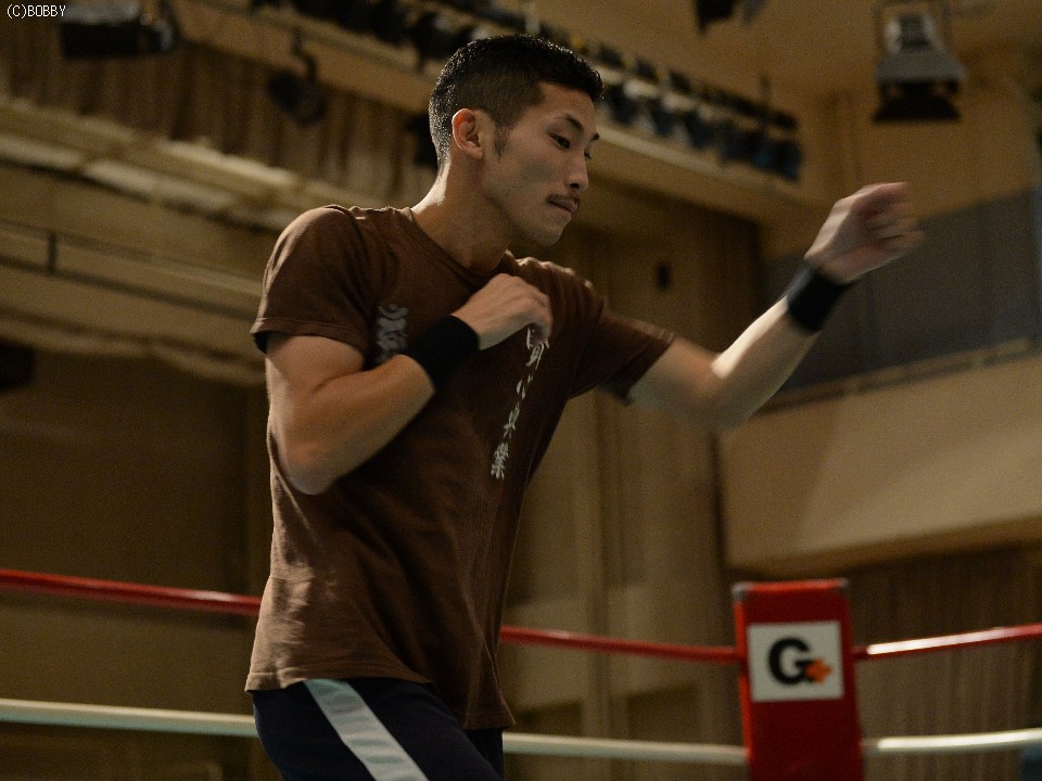 �J��O�Ƀ����O��ŃA�b�v����⍲