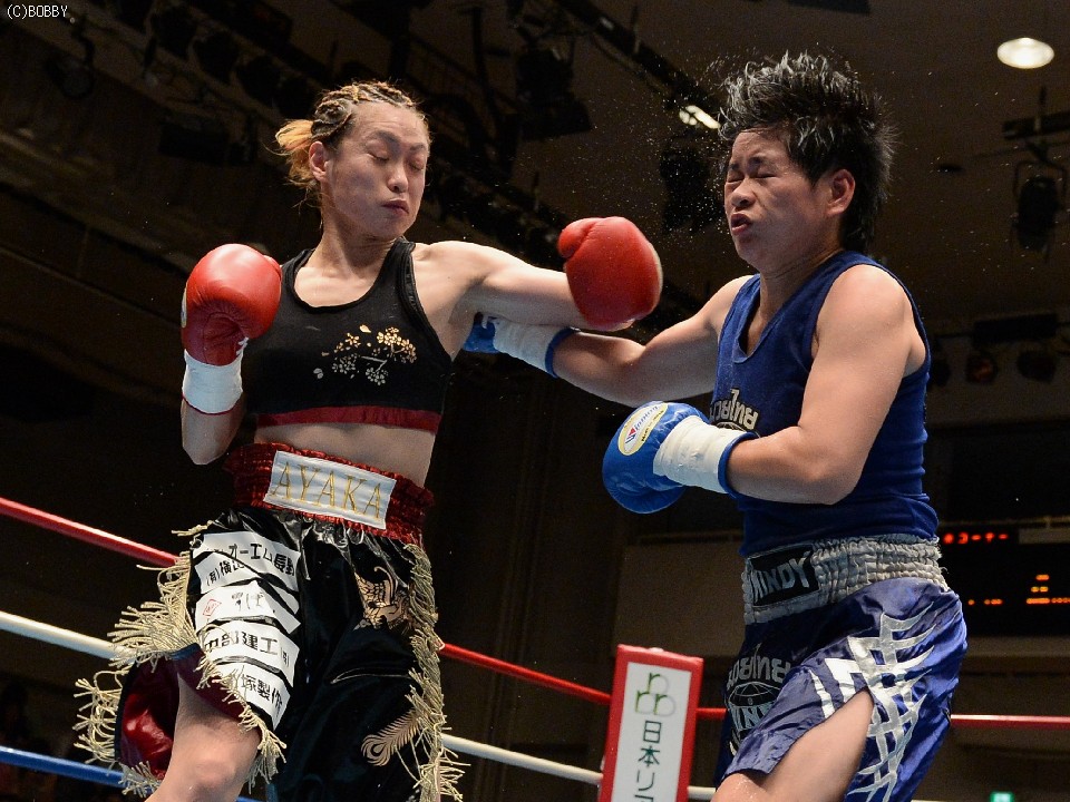 8���̑O��̓m���^�C�g����Ȃ���TKO�ŉ���