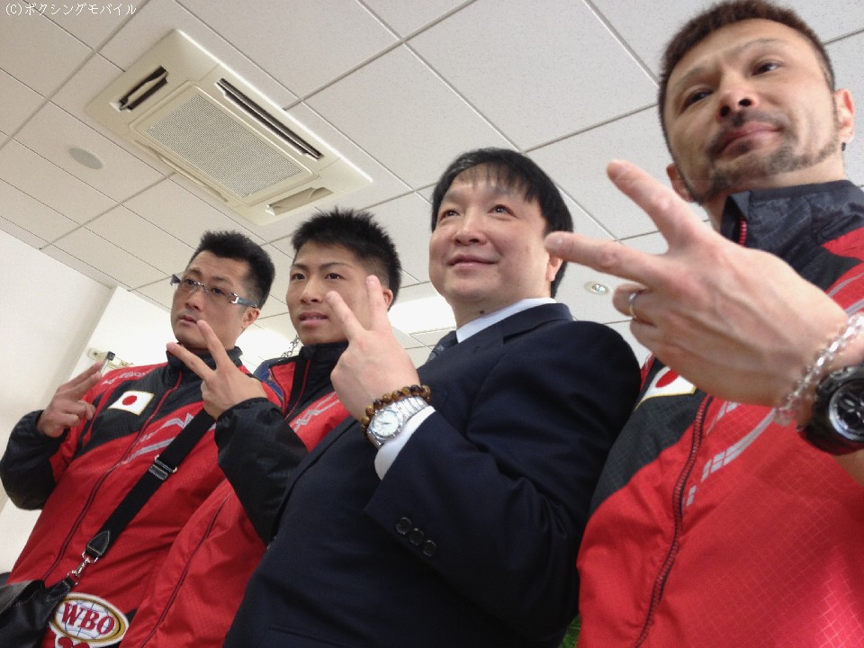 ��K�����e����