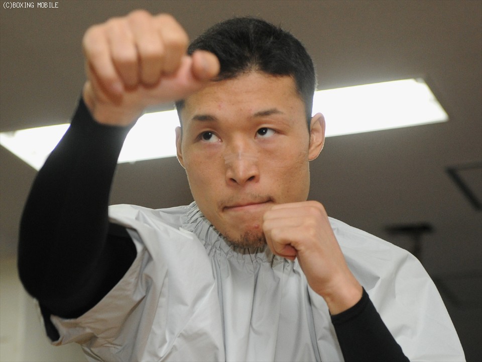 ���q ���