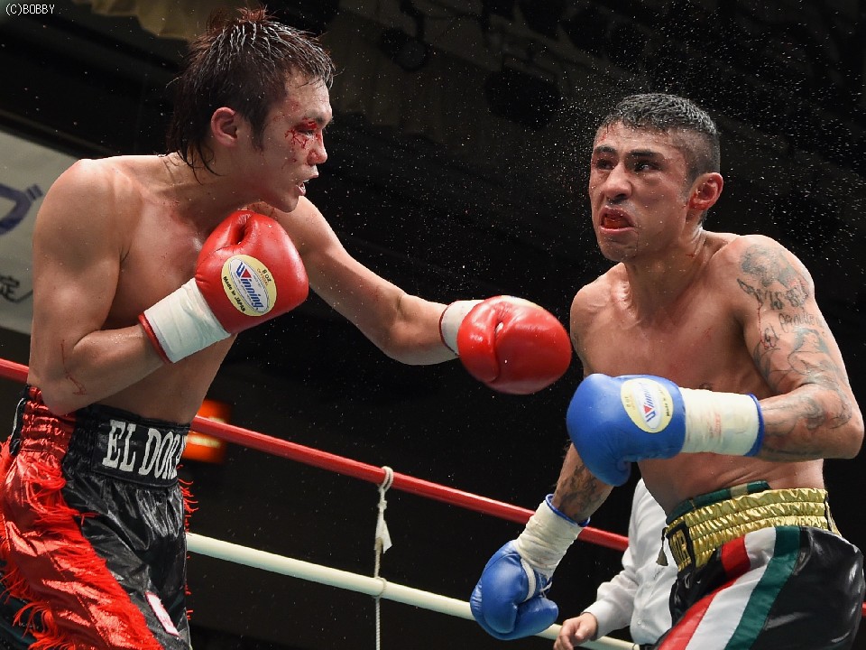 �y���X�̓^�t