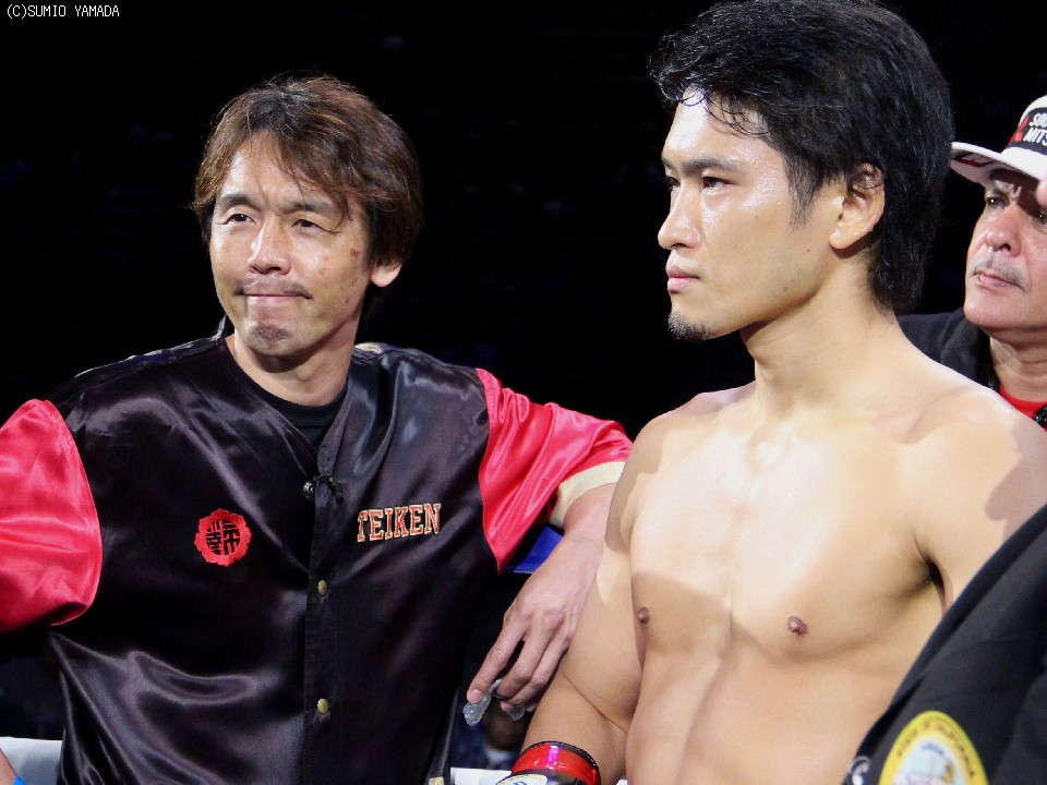 �T�C �����S���X�Ƒΐ�