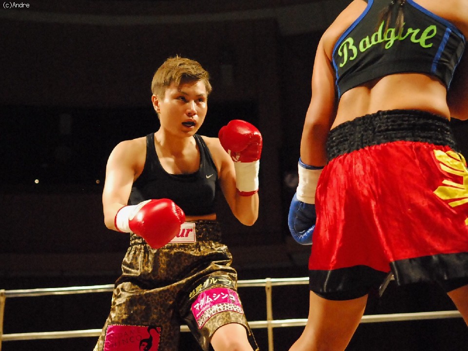 �����E����