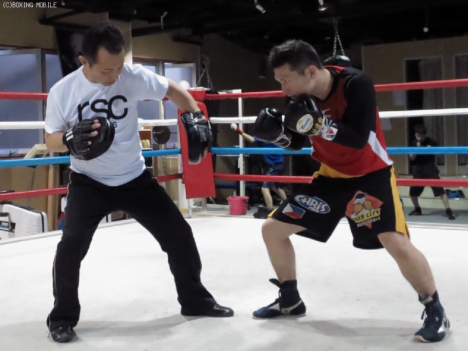 熱心に指導する島田氏