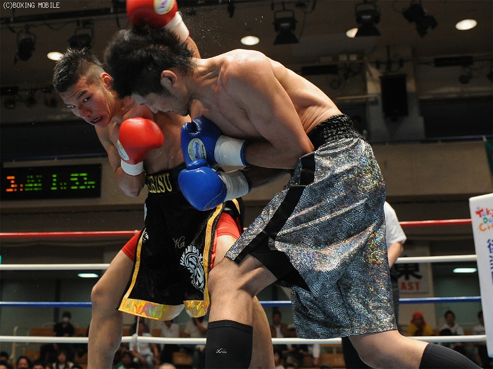 ���R�ɋ��