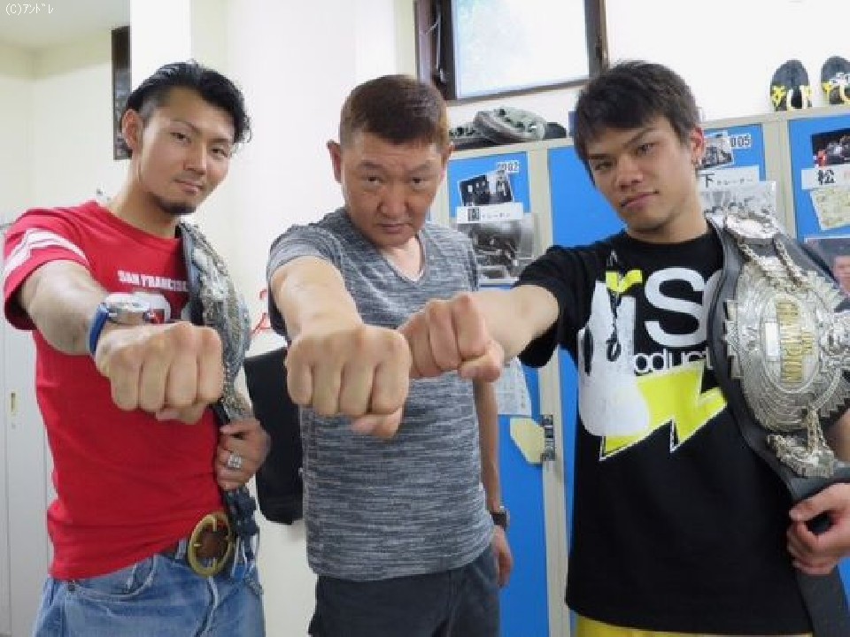 ���s���M��!!