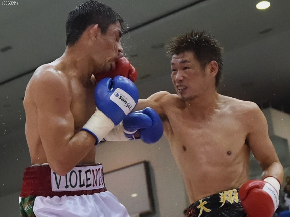 ���s�̃K���V�A�𕕂������J��