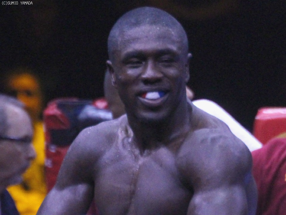 �x���g�u�Ռ���^����v