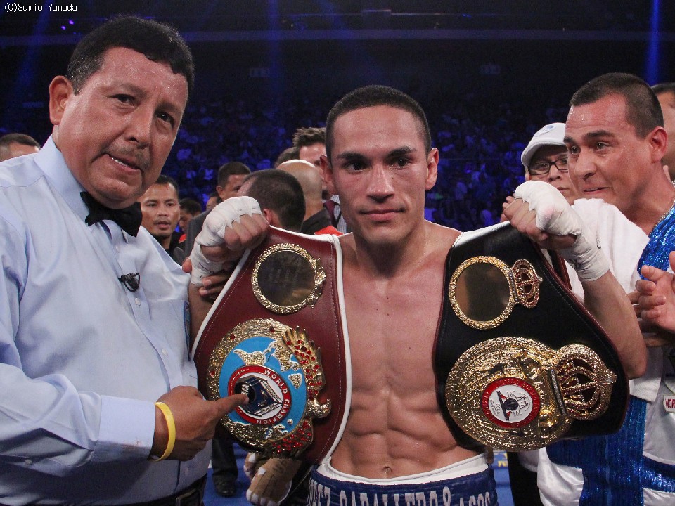 V5�Ɏ��M�̃G�X�g���[�_