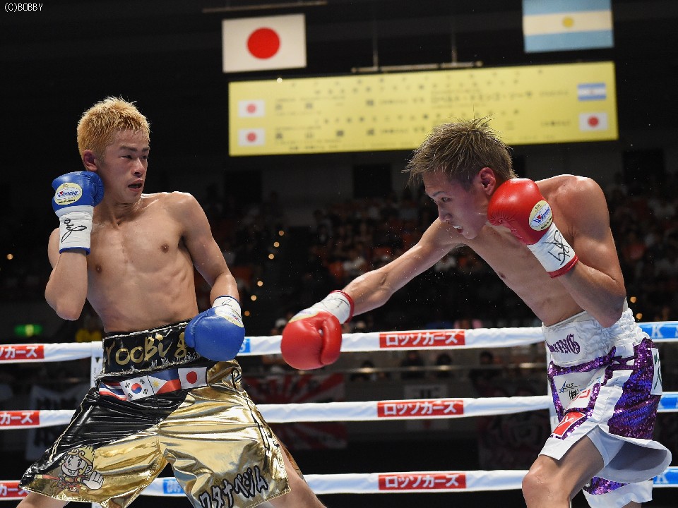 ���E��̃A���_�[�J�[�h��