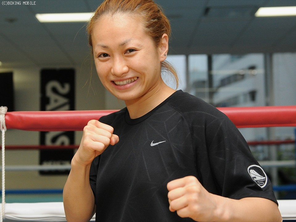 �{������