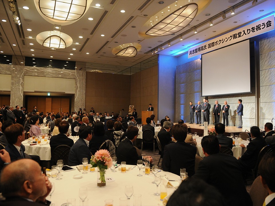 ��250���̊֌W�҂��o��