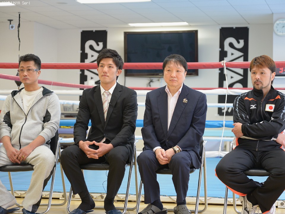 ���^��T�E���E�勴��E���{T