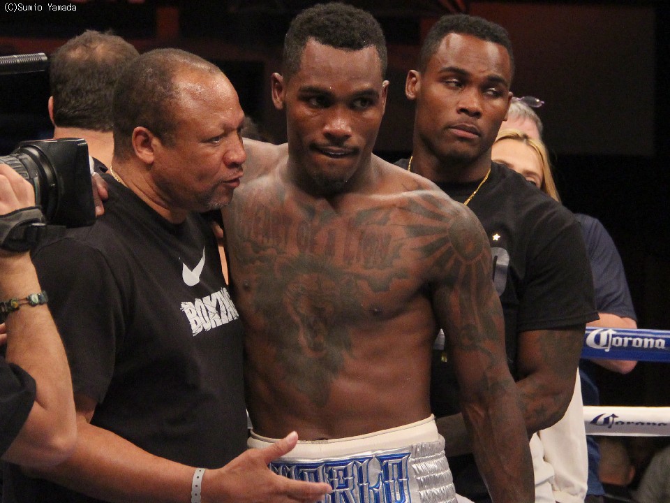 �W���[���[���E�`���[��