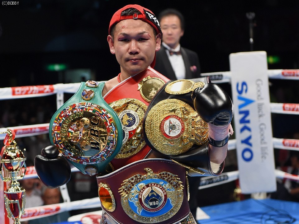 ���R ����