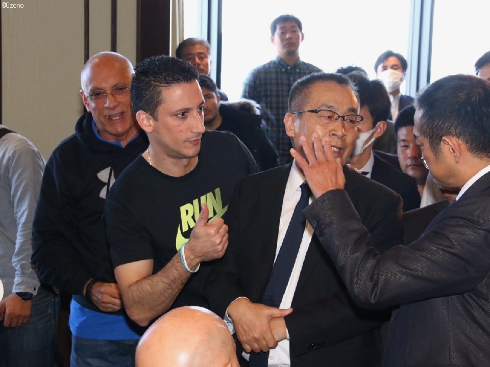 �卬���̒���