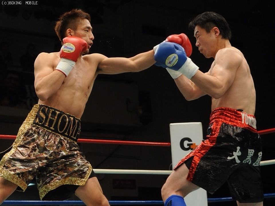 左:福本 右:秋山