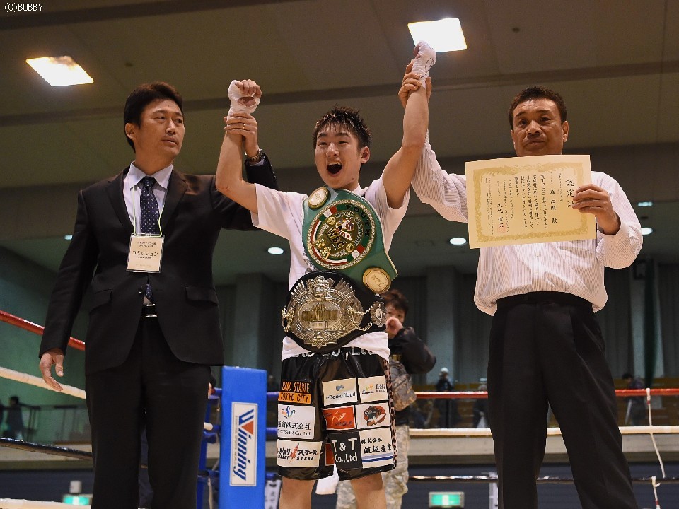 ���l�N��NHK�ɓo��