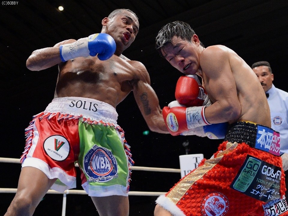 �����D��Ɏ��M�̃\���X