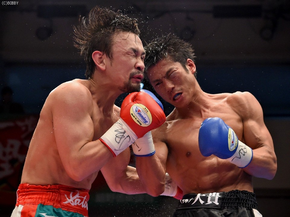 �����̉E�A�b�p�[���q�b�g