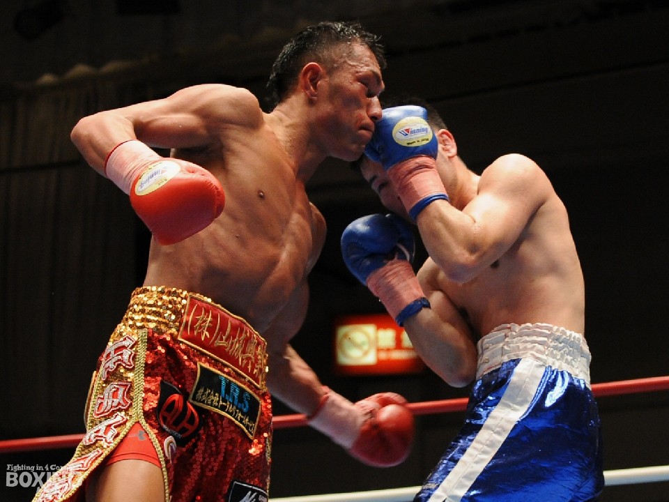 �ԕ䂪�����ɍU�߂�