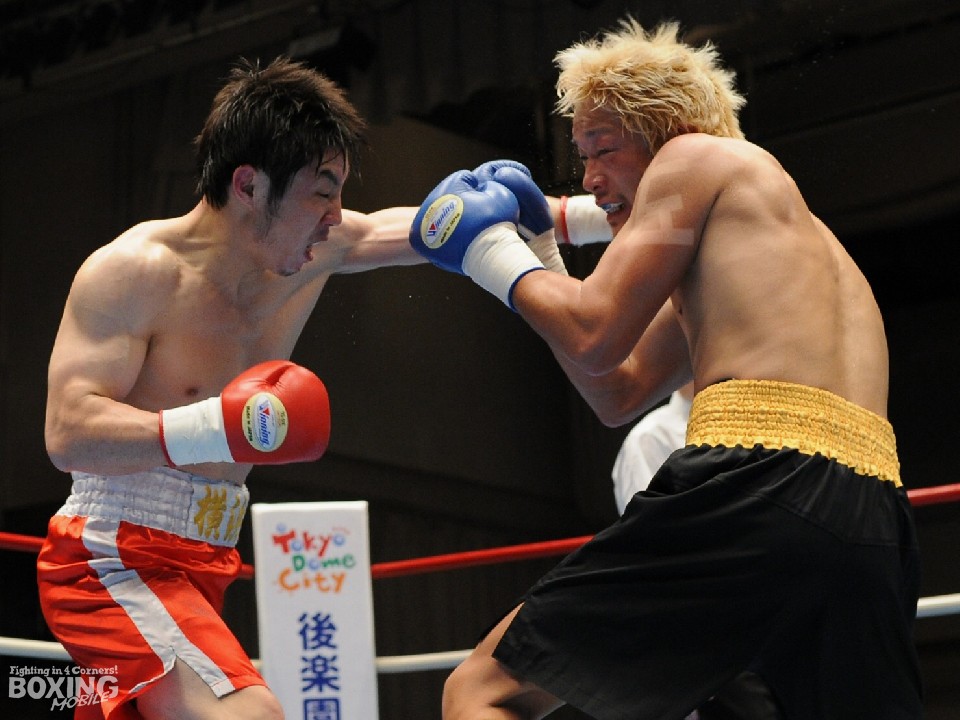 松永の左が伸びる