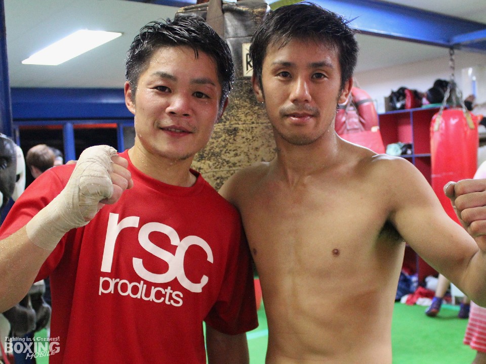 �����炪�O���҂Ƌɔ闠��