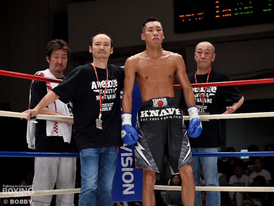 3�{�ڂ̃^�C�g���l���ɒ��ޓn�