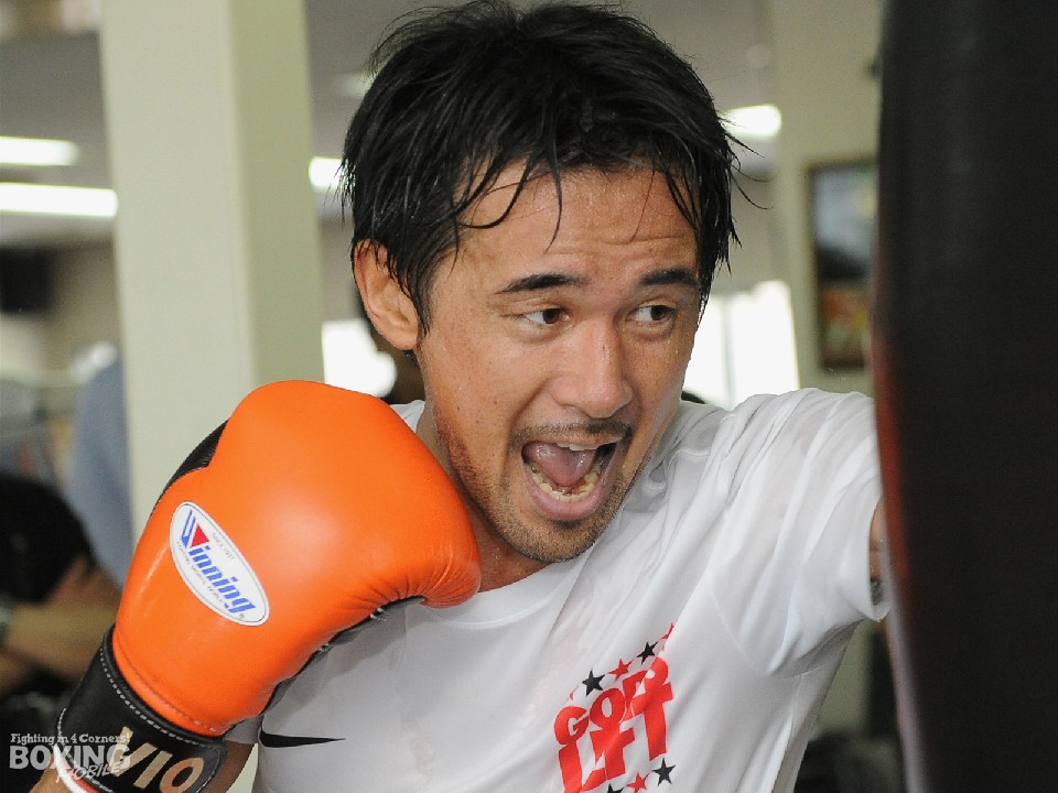 V11�_������vs.V12�̎��ю�������