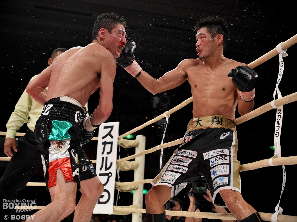 �{�N�V���O�E�ł͈ٗ�̃r�[������