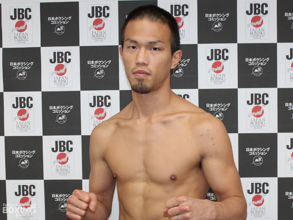 先に計量をパスした麻生だったが…