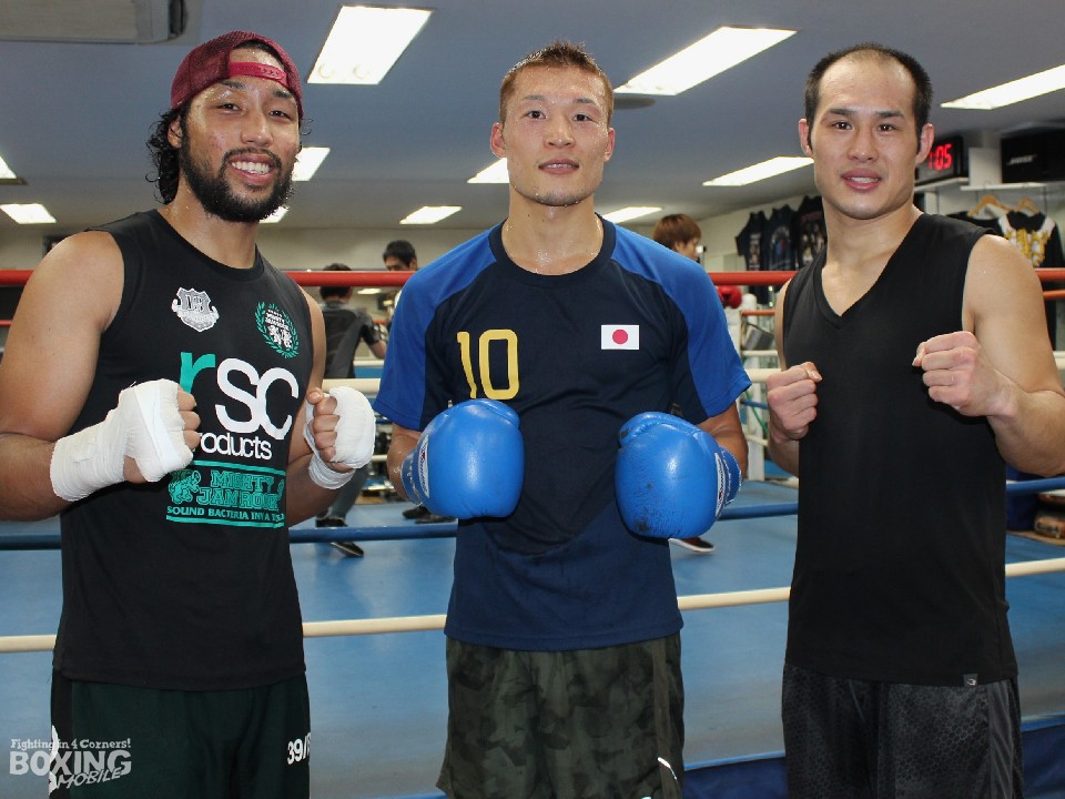 3�I��ɂ��X�p�[���s��ꂽ