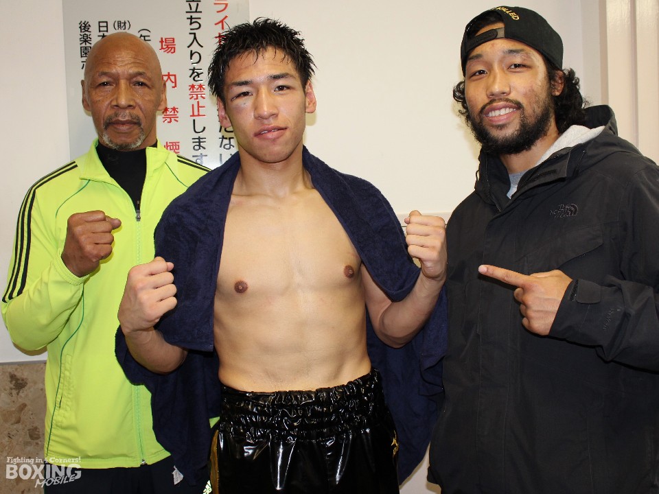 �v��������!