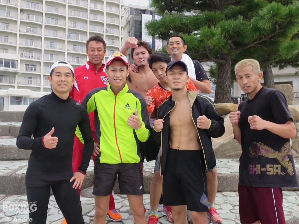 �䉪�W���P��̔��l�L�����v