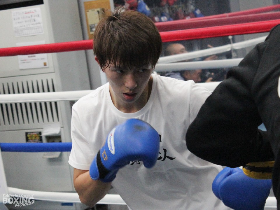 ��Ă̋��������j���o�g�����q��