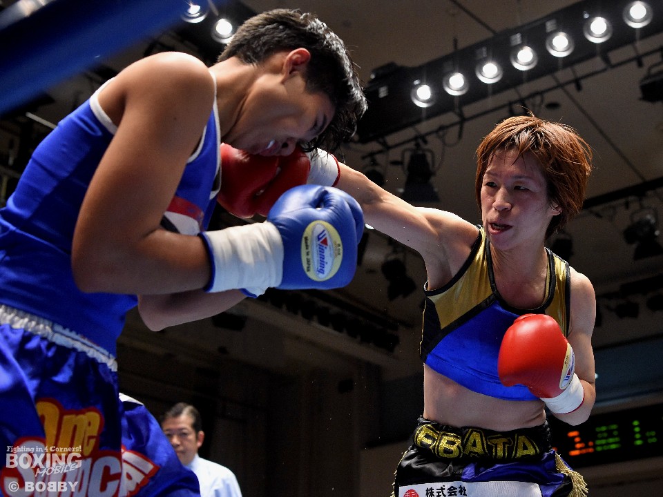 �]������q������