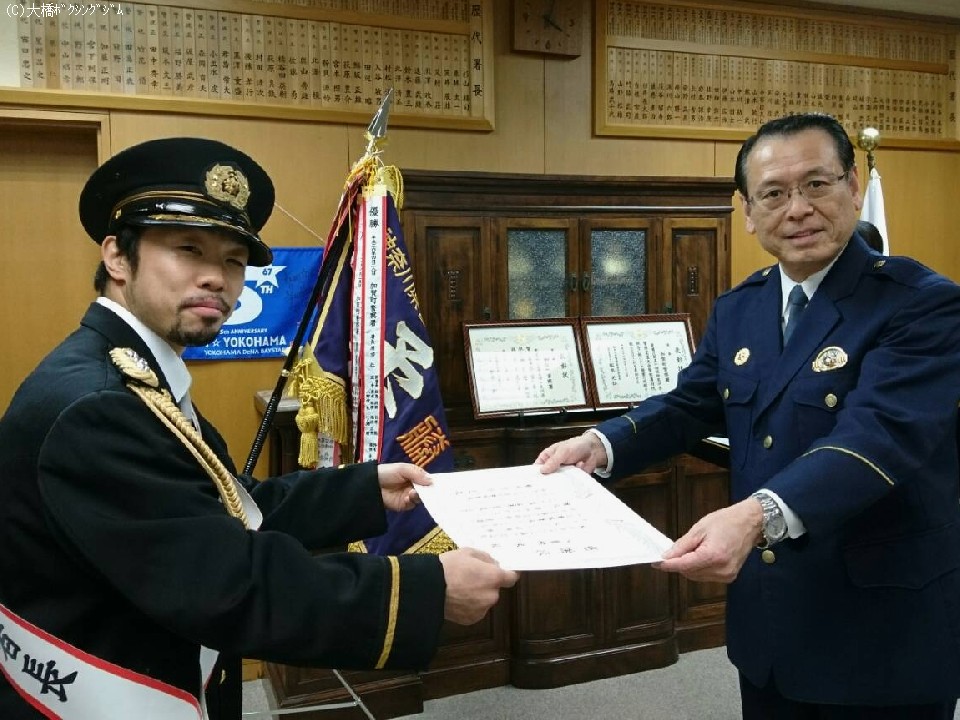 ���d�~�����������