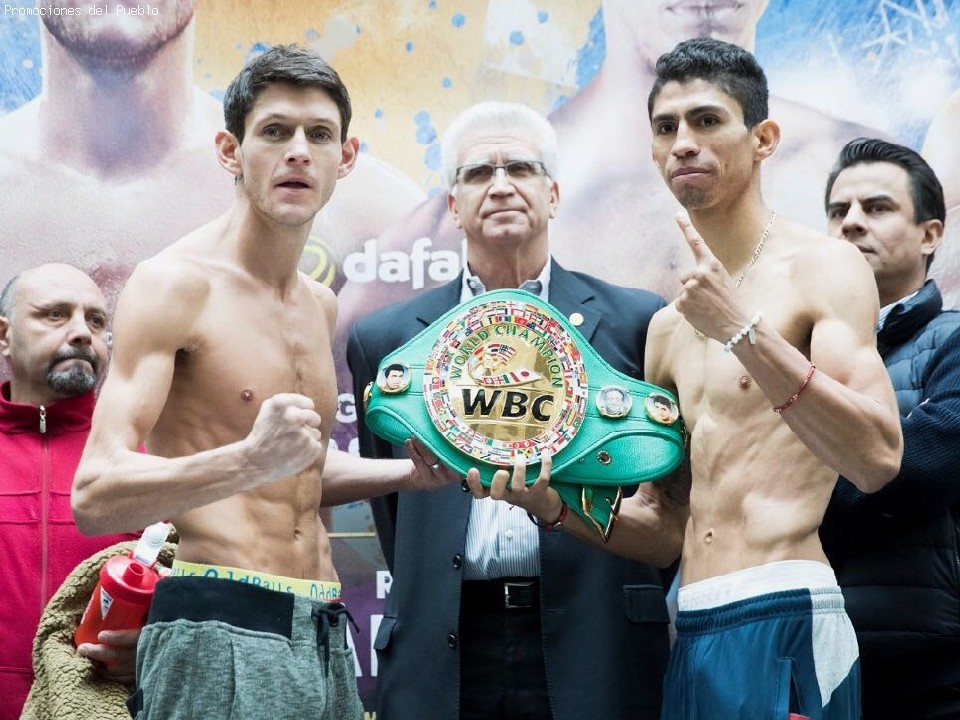 左:マクドネル 右:バルガス