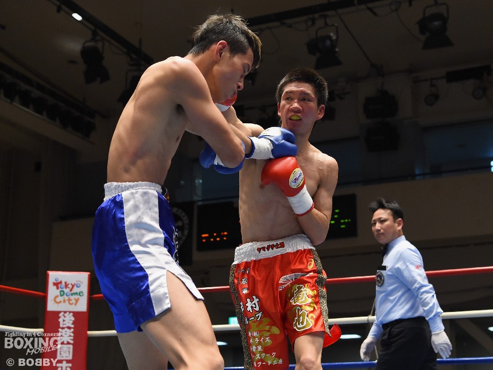 �y�Y�̃h���S�����U�߂�