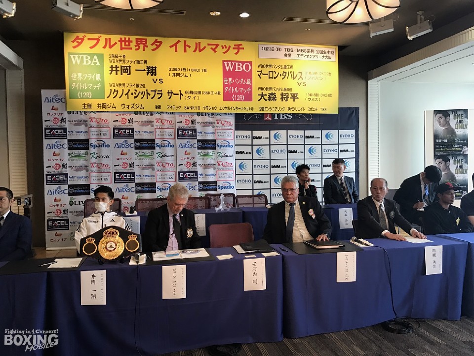 大森将平(Woz)は一人で調印式